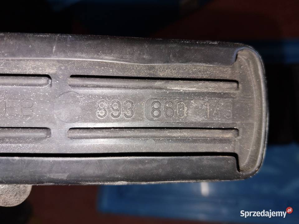 Gumy pod łapy bagażnika dachowego OEM VW corrado