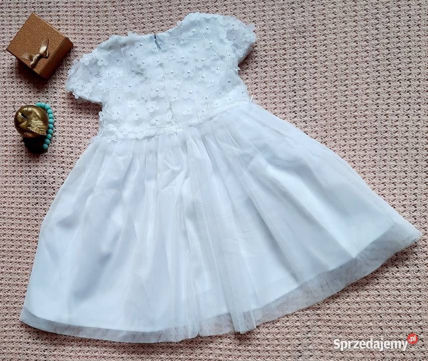 Sukienki do chrztu dziewczynki