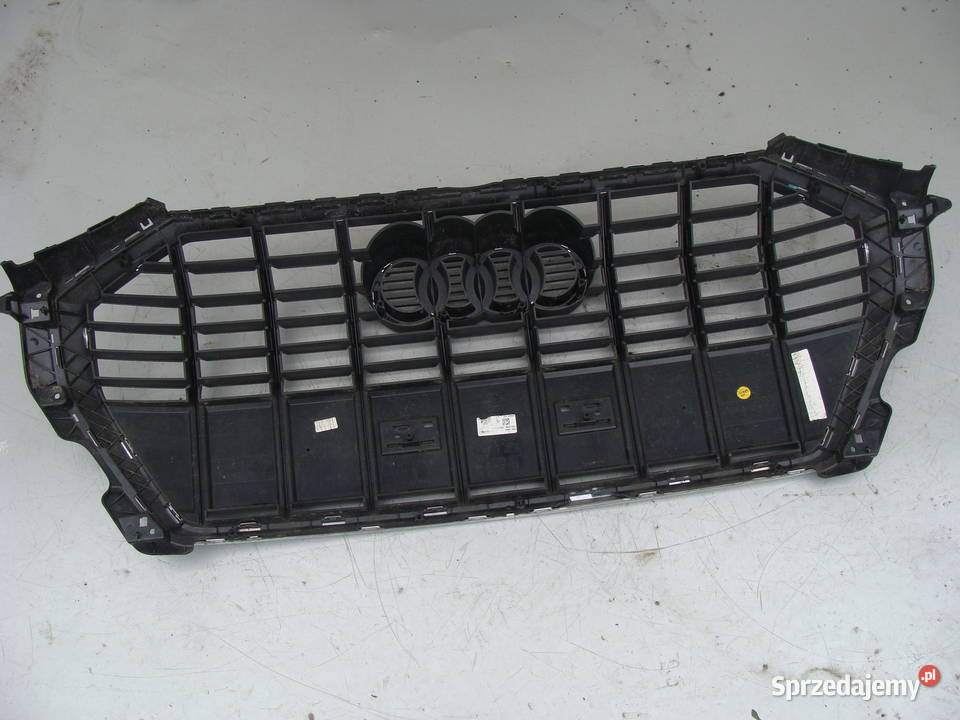 AUDI Q3 II ATRAPA CHŁODNICY GRILL 83A853651 osobowe Karoseria Goleniów