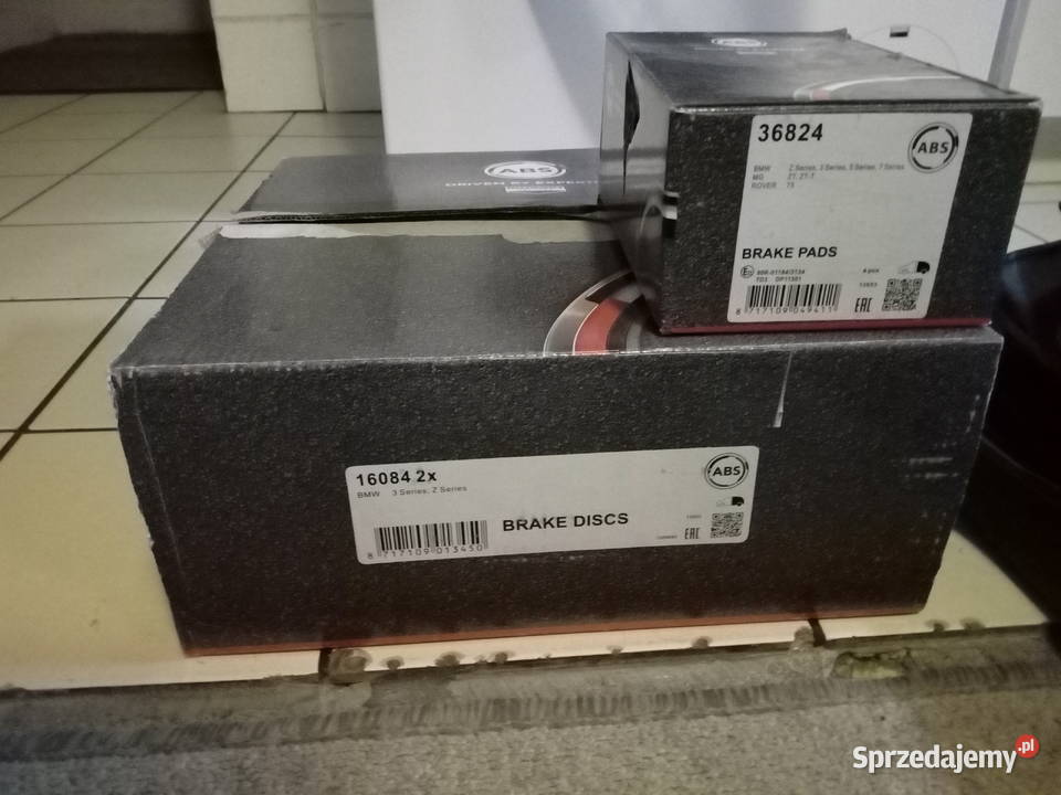 BMW e36 Nowy zestaw na tył Tarcze Klocki Szczęki osobowe Ostroróg sprzedam