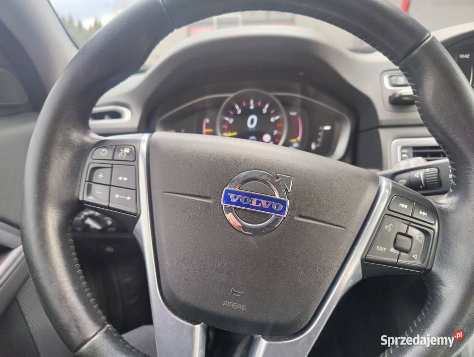 Volvo V70 20 turbo benzyna Alu 18 lato Alu 16 czujnik parkowania Puławy