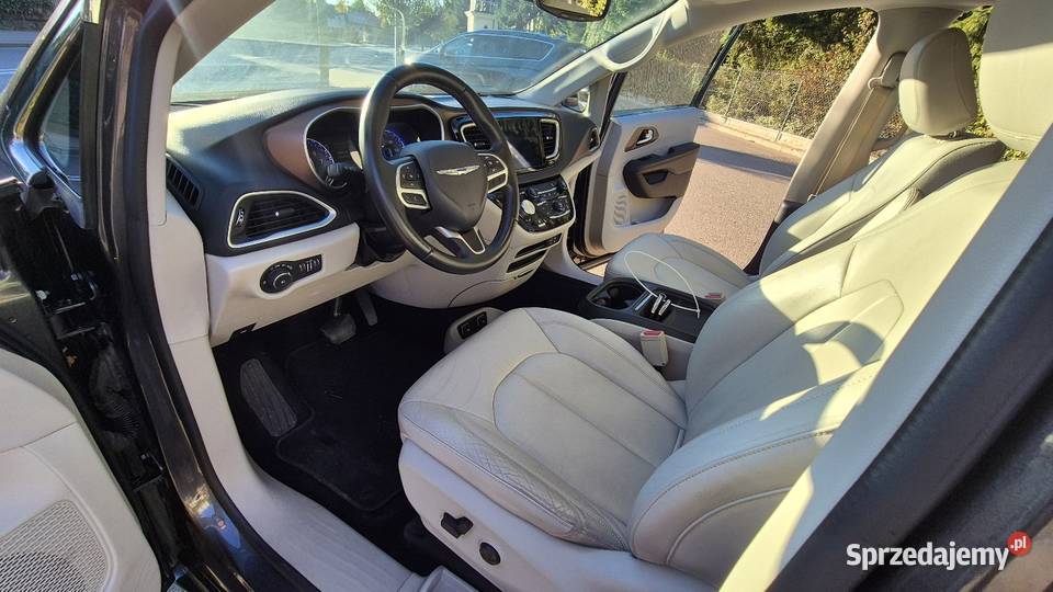 Chrysler Pacifica lubelskie Łuków