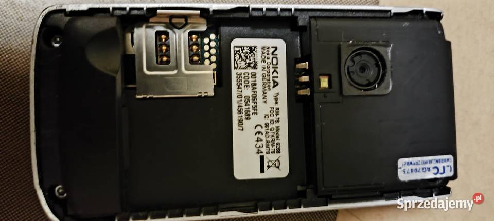 TELEFON NOKIA 6288 CZARNA rozsuwany uszkodzony Gliwice