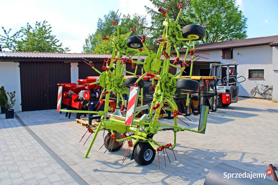 Przegrabiarka 8 Wirnikowa przetrząsarka CLAAS