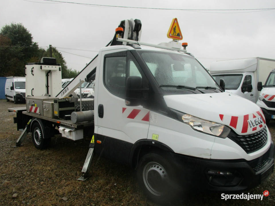 Iveco Daily 35S14 23 HPI 140 PODNOŚNIK KOSZOWY manualna Dębica