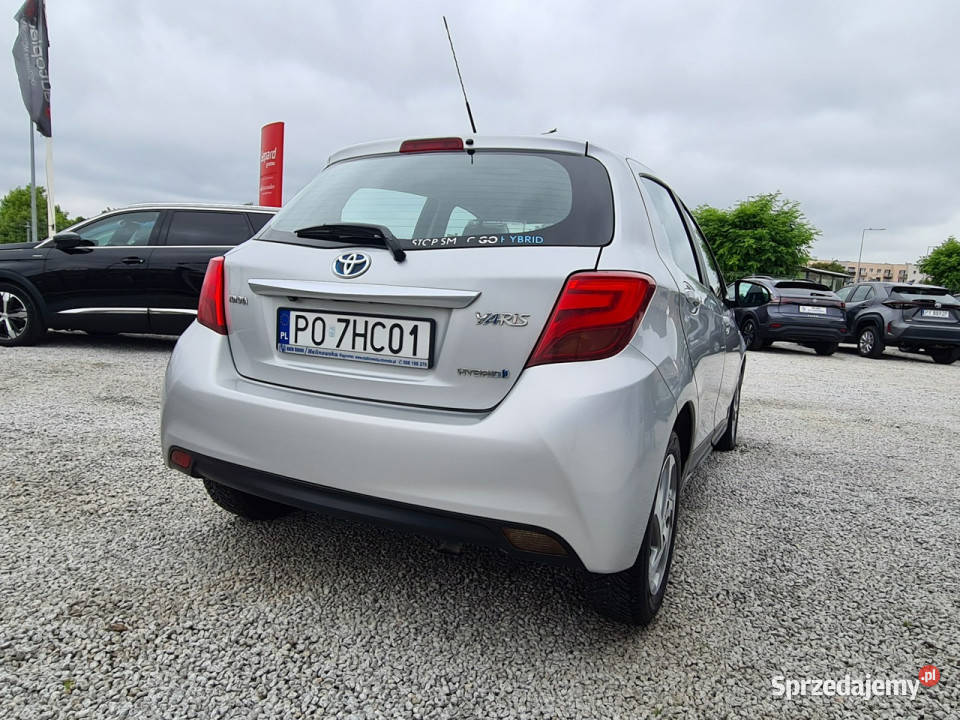 Toyota Yaris HYBRID 63 Kamera Klimatronik Yaris wielkopolskie