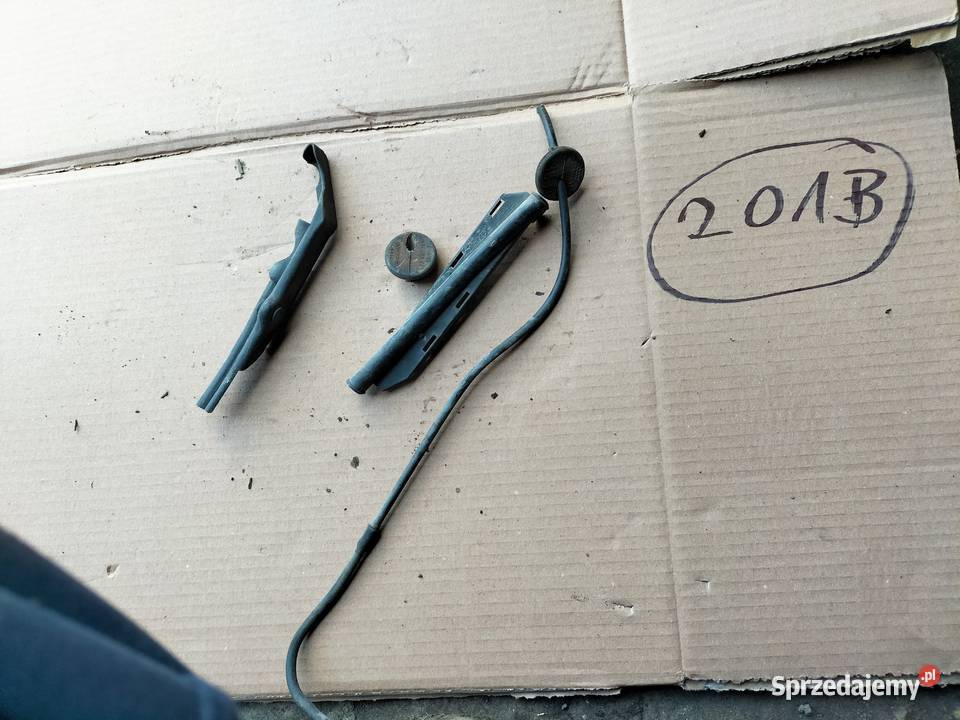 AUDI 80B4 OSŁONA PRZEWODÓW PRAWA ZAŚLEPKA Kamień-Kolonia