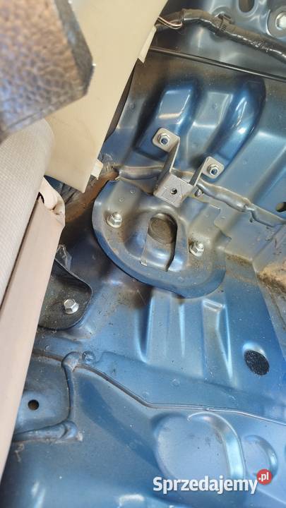 Subaru Legacy IV manualna Drop