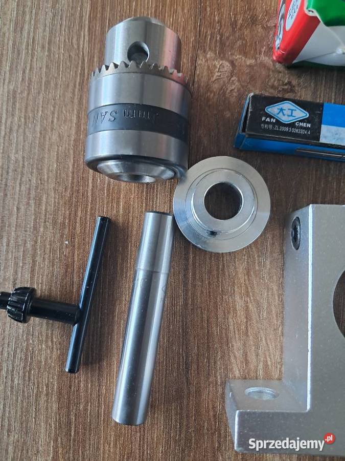 nowy uchwyt do wiertarki stołowej
