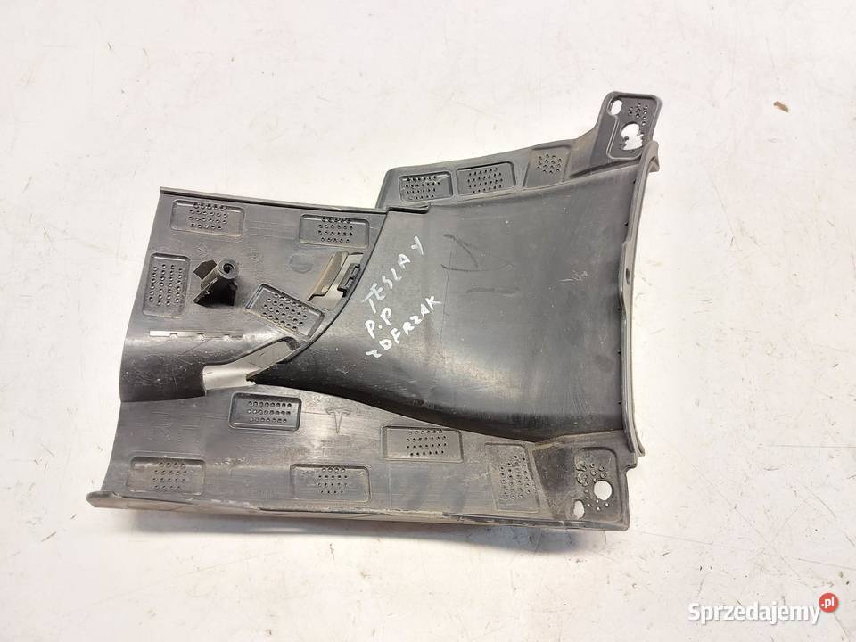 TESLA MODEL Y 2022r MOCOWANIE ZDERZAKA PRZÓD