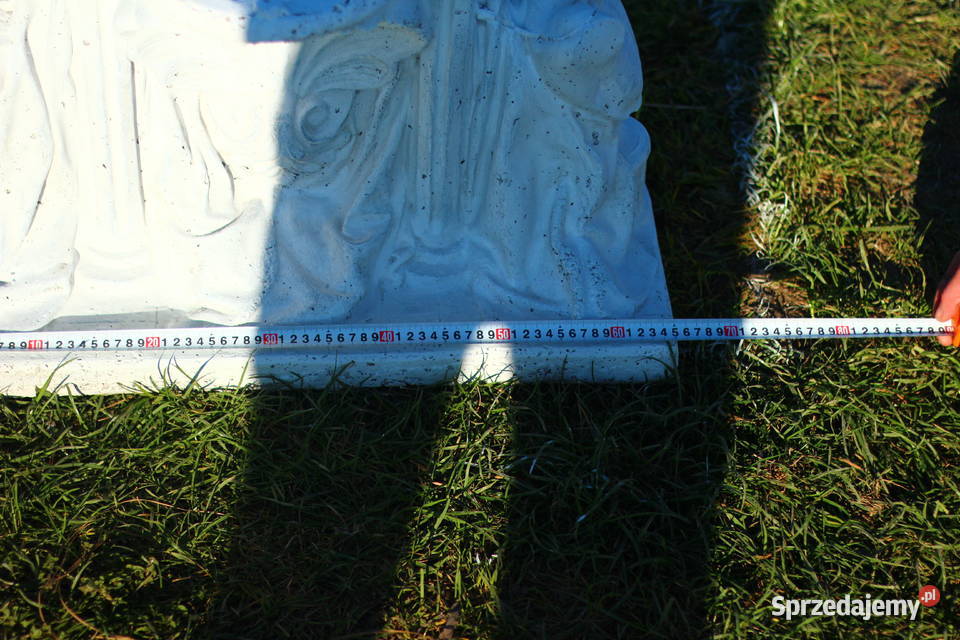 Figury rzeźby ogrodowe betonowe poidełko ptaków Goliszów