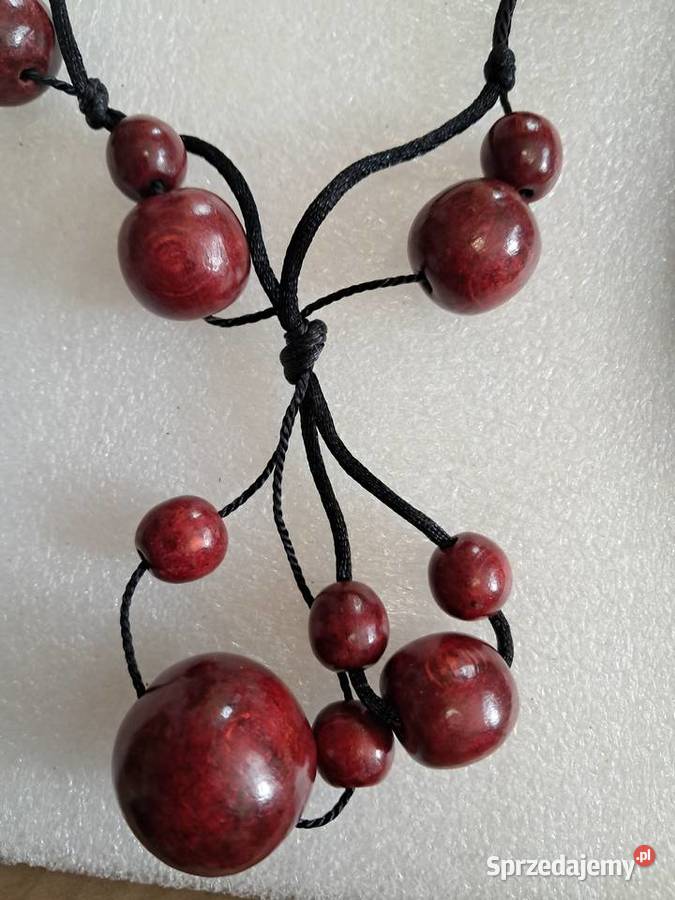 naszyjnik z prlu wykonany z drewna obwód 70 stan Sandomierz