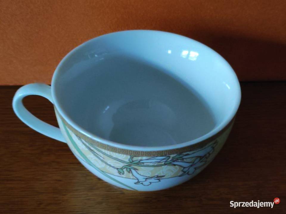 porcelanowa kolekcjonerska filiżanka Queen Kielce