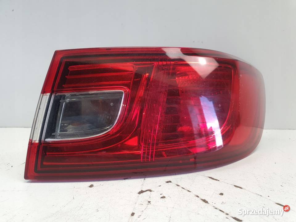 LAMPA PRAWA Renault Clio IV 1216r HTB TYLNIA