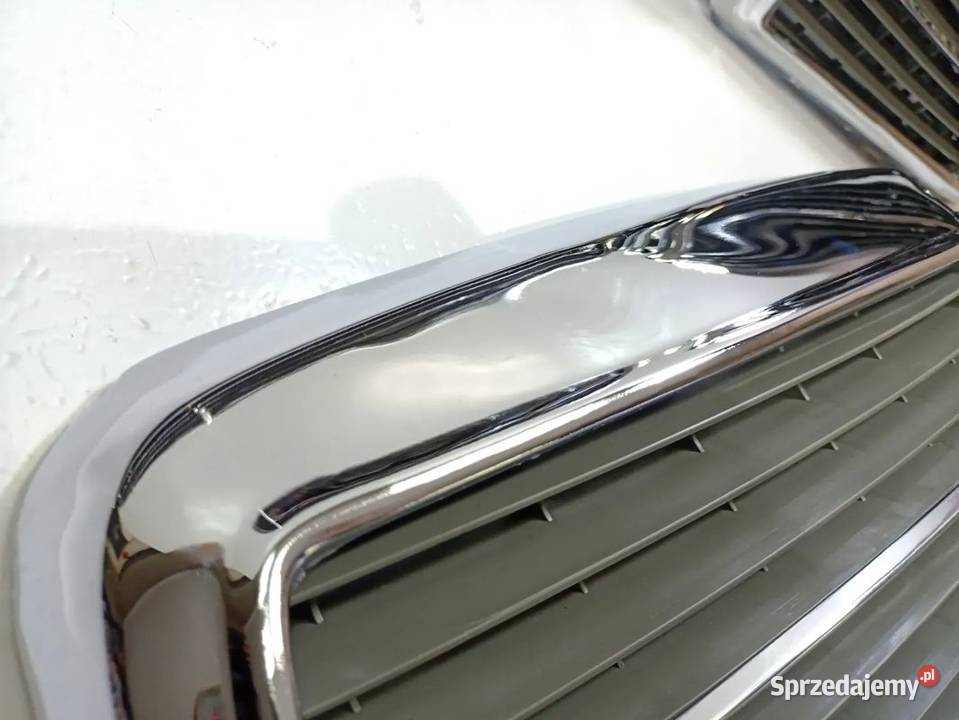 MERCEDES W123 011975121985 ATRAPA GRILL CHROM osobowe Skarżysko-Kamienna