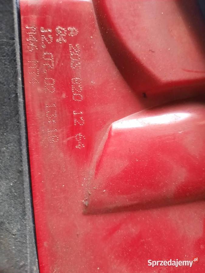 Prawa tylna lampa mercedes w203 Mieleszyn