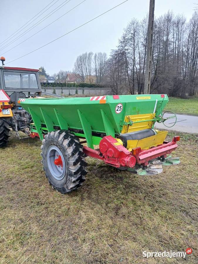 Rozsiewacz wapna rcw3piastwapniarka Rzgów