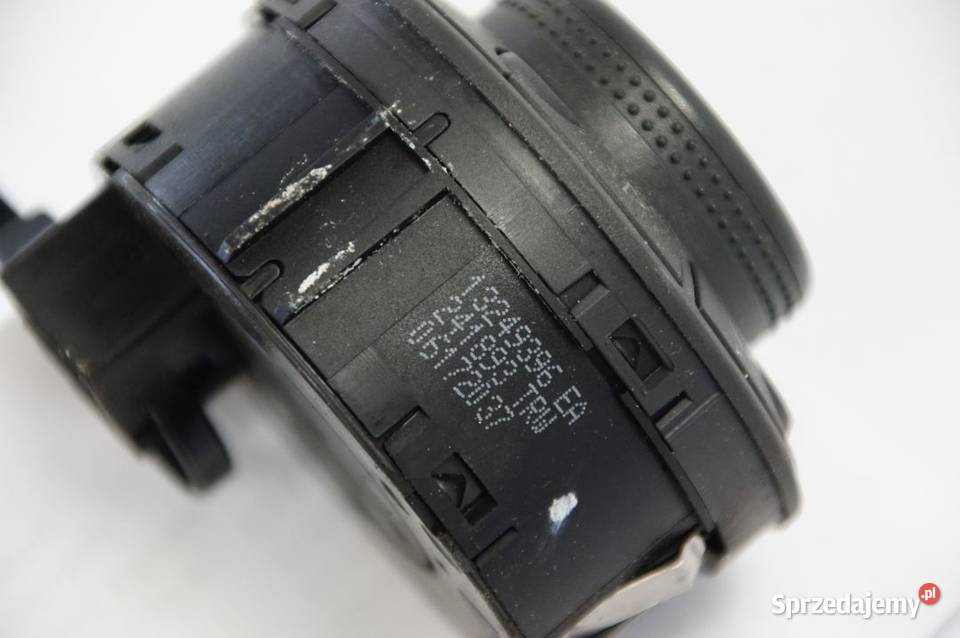 WŁĄCZNIK ŚWIATEŁ OPEL CORSA D 13249396