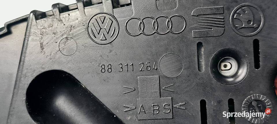 LICZNIK ZEGAR AUDI A6 C5 4B0919880H Lipno sprzedam