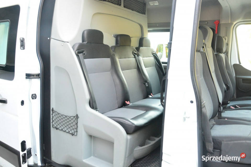 Renault Master średniak 7 osobowy brygadówka