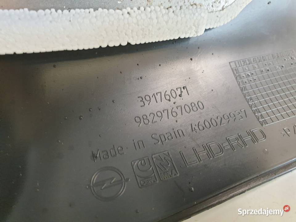 Opel Corsa F DOLNA OSŁONA KOLUMNY KIEROWNICZEJ Osłony i zaślepki