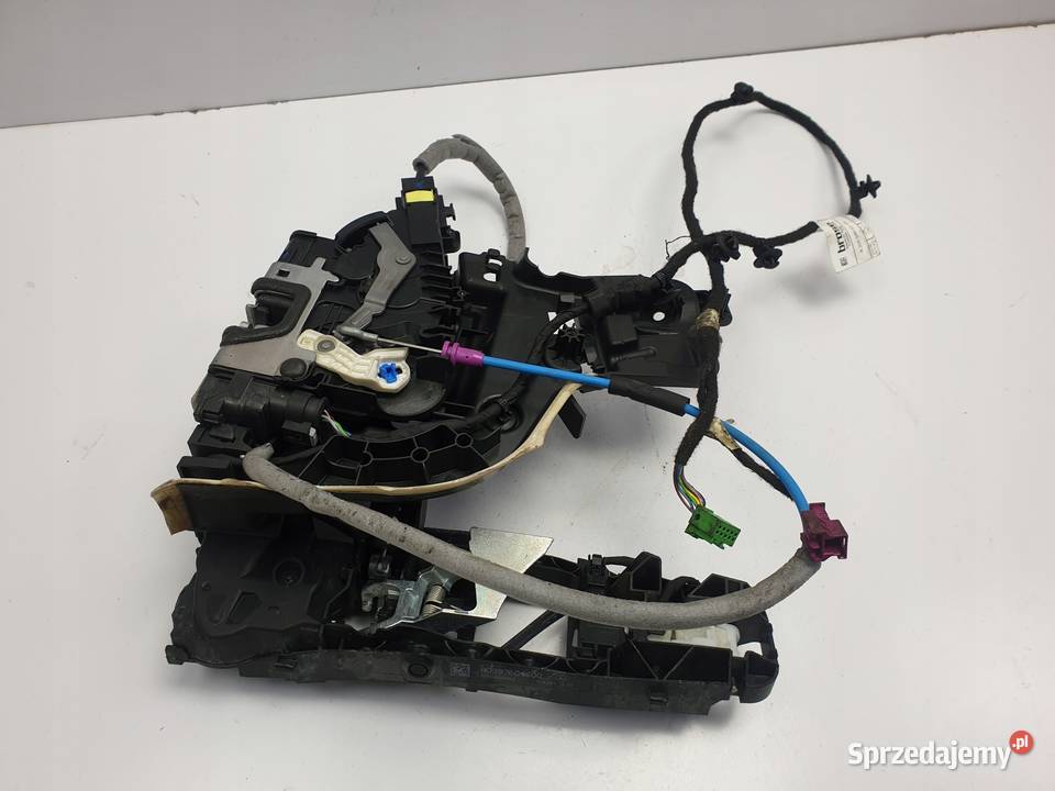 Mercedes A205 W205 ZAMEK PRZEDNICH DRZWI prawy Rudka