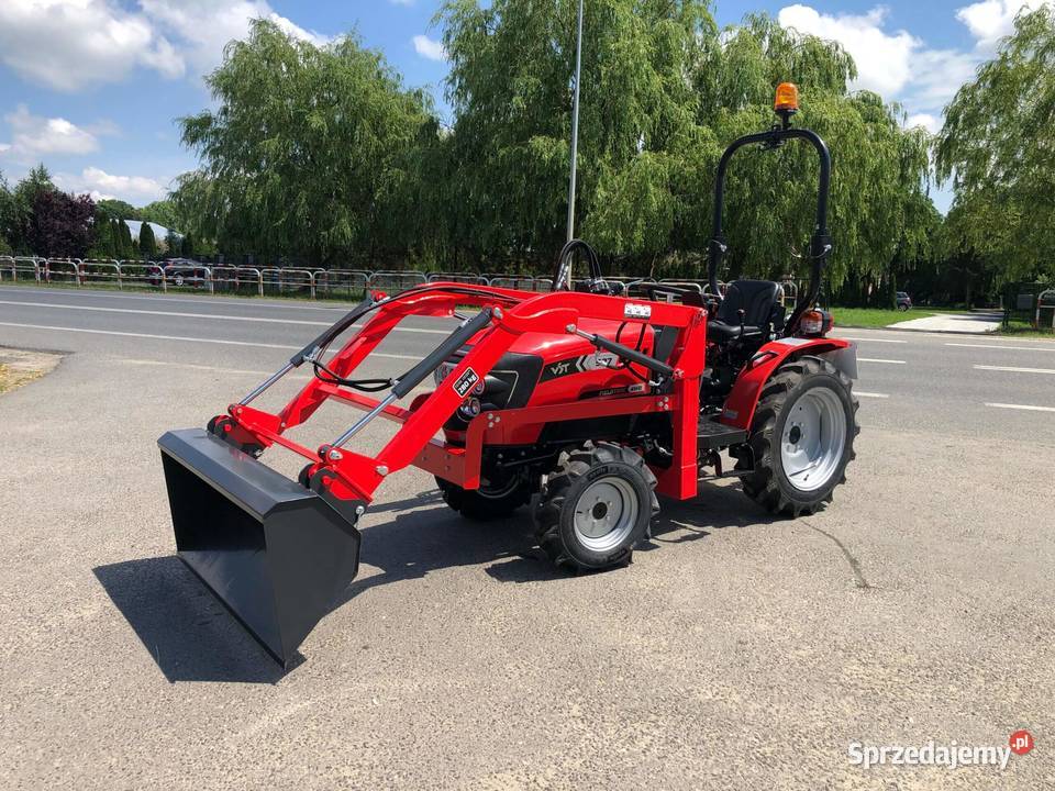 NOWY traktor VST Fieldtrac 927 z ładowaczem Wisznia Mała
