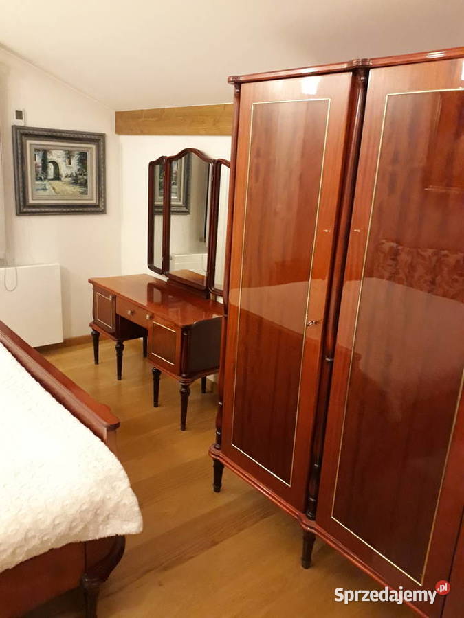Sypialnia drewniana Rumunia Ludwik XVI łóżko szafa toaletka