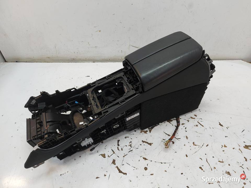 BMW G05 X5 30d 2019r PODŁOKIETNIK TUNEL ŚRODKOWY osobowe