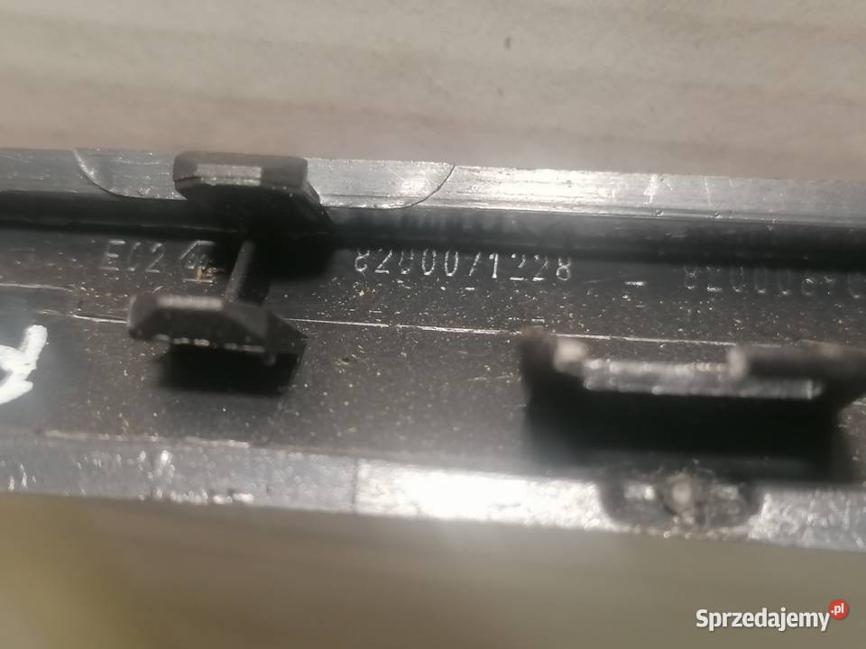 listwa konsoli zaślepka 8200071229 Renault Clio łódzkie Piotrków Trybunalski sprzedam