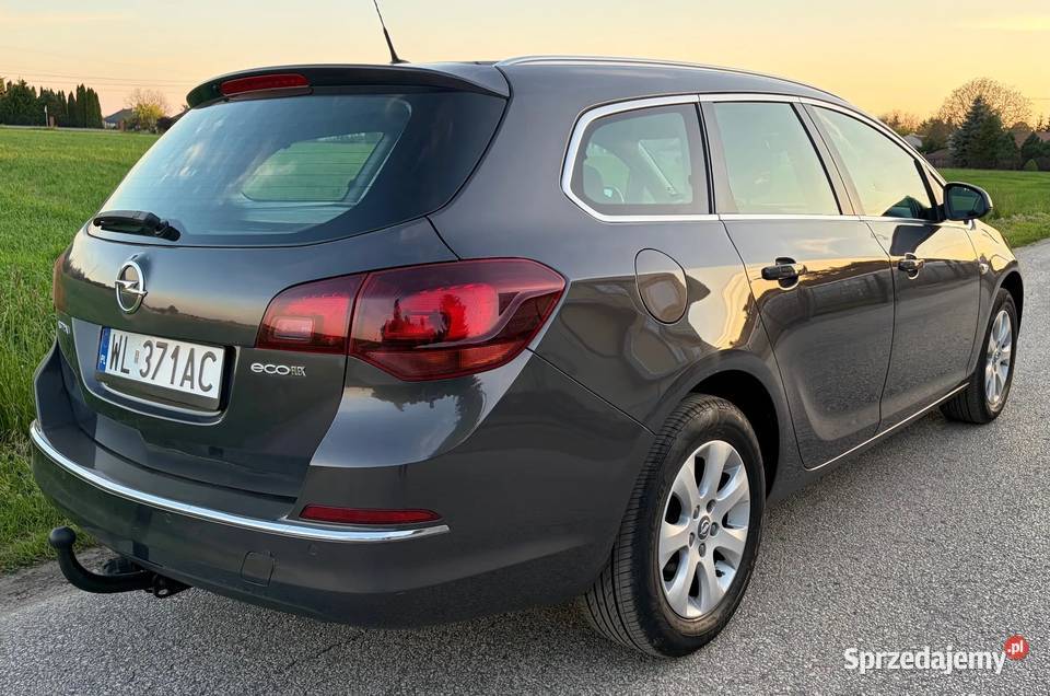 OPEL ASTRA Kombi 2014 Oryginał duży SERWIS mazowieckie
