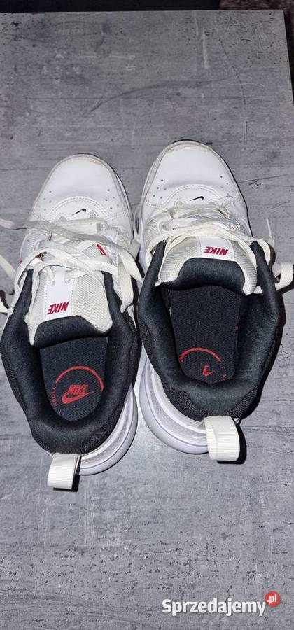 Dziecięce buty sportowe NIKE