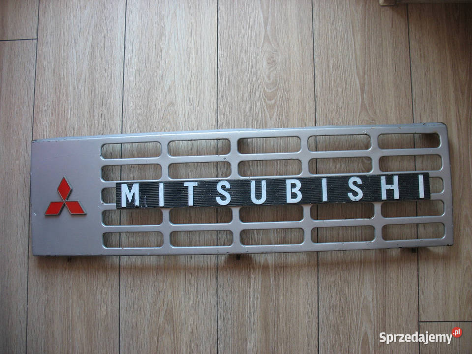 Mitsubihi Pajero atrapa grill 1983r Przemyśl sprzedam