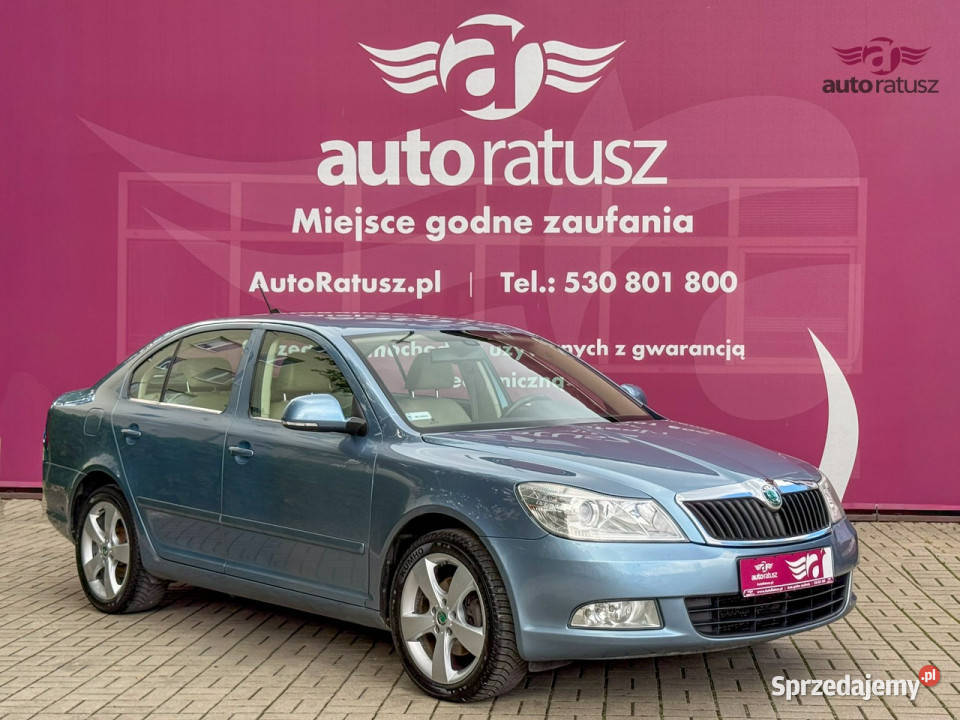 koda Octavia Salon Polska 11Lat w Jednych światła przeciwmgielne Warszawa