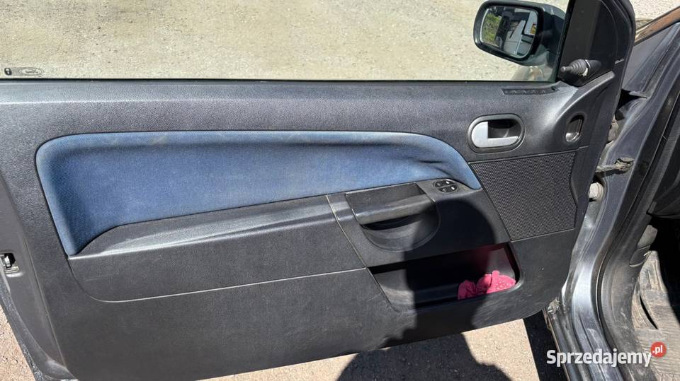 Ford Fiesta 2004 14 benzyna clima sprawa 2/3