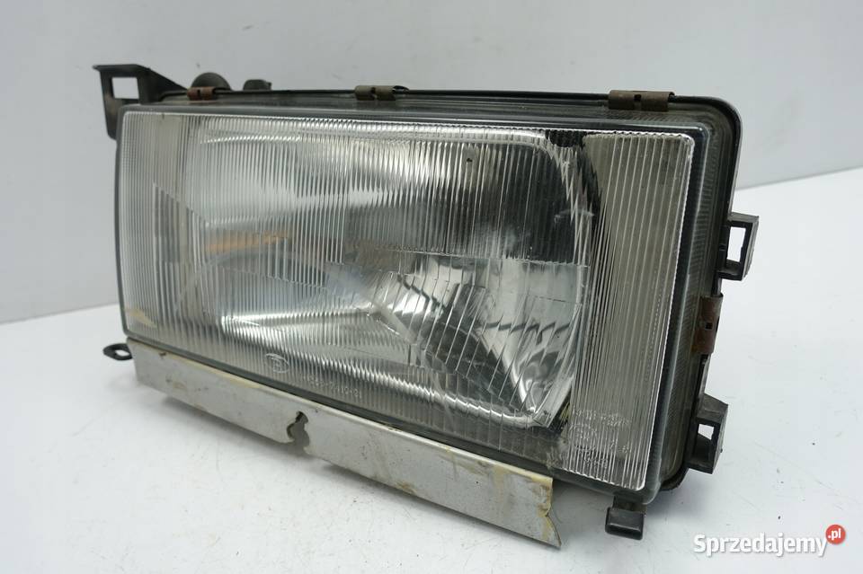 Volvo 740 760 PRZEDNIA LAMPA prawa EUROPA 3 piny Lampy przednie Janów