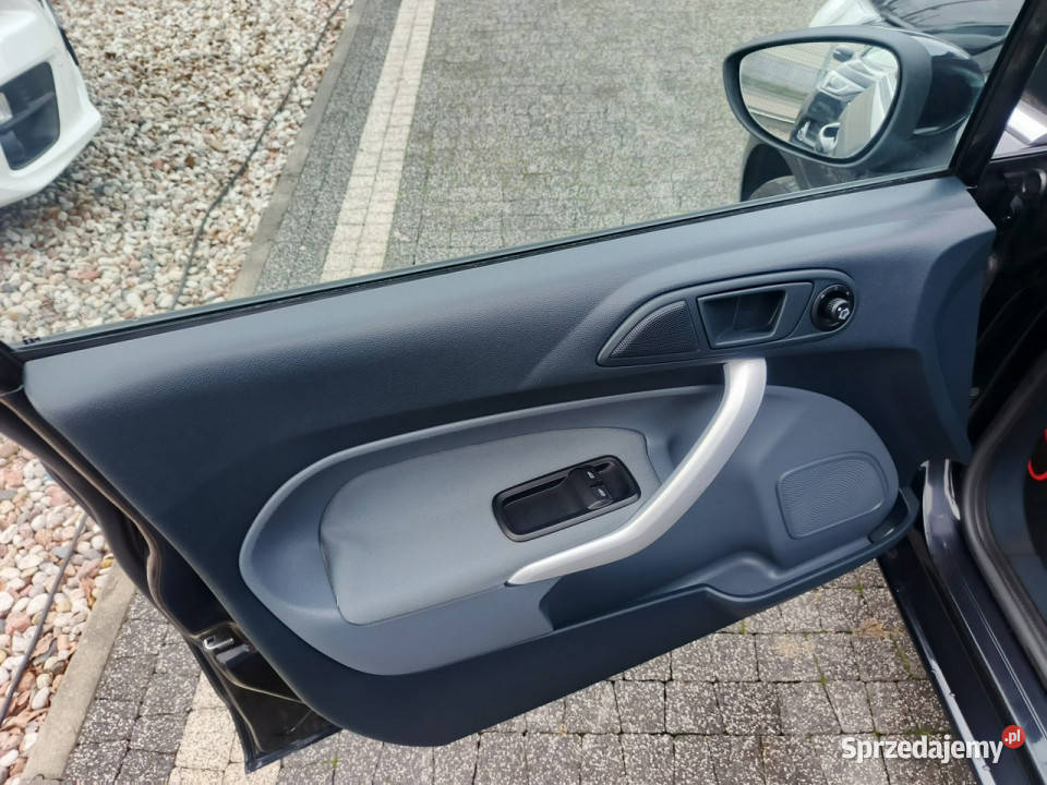 Ford Fiesta Ślicznotka Titanium mały przebieg lubelskie Chełm sprzedam