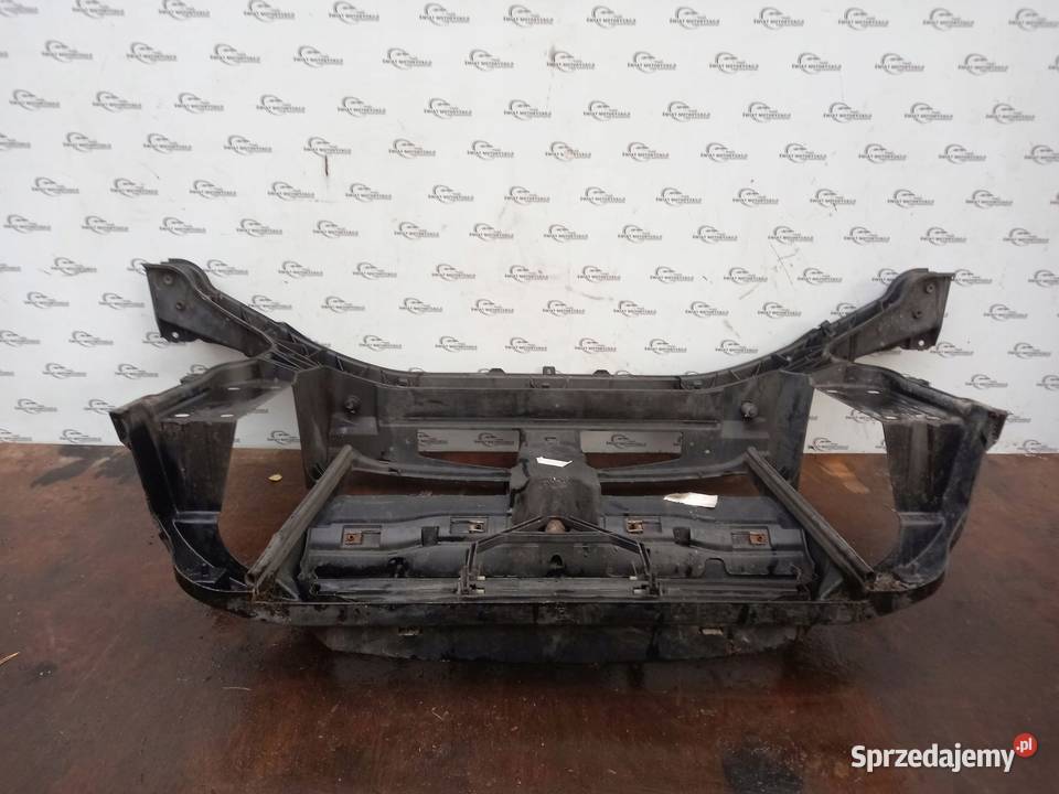 BMW E90 pas przedni wzmocnienie kierownica