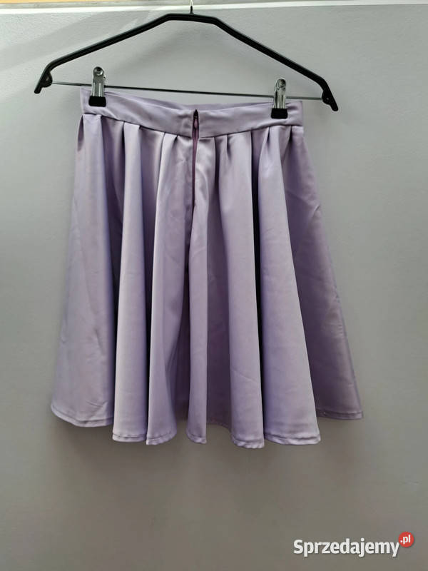 Urocza rozkloszowana spódnica w kolorze Rozmiar 36(S) Trąbki Wielkie