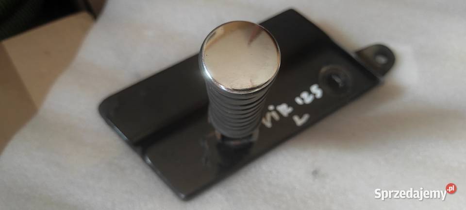 Yamaha Virago 125 set podnóżek tył lewy Warszawa