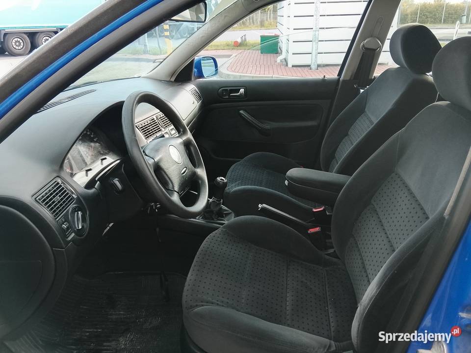 VW Golf 4 14 16V Oryginał KBB ZABRZE Oldtaimer Samochody osobowe śląskie Gliwice sprzedam