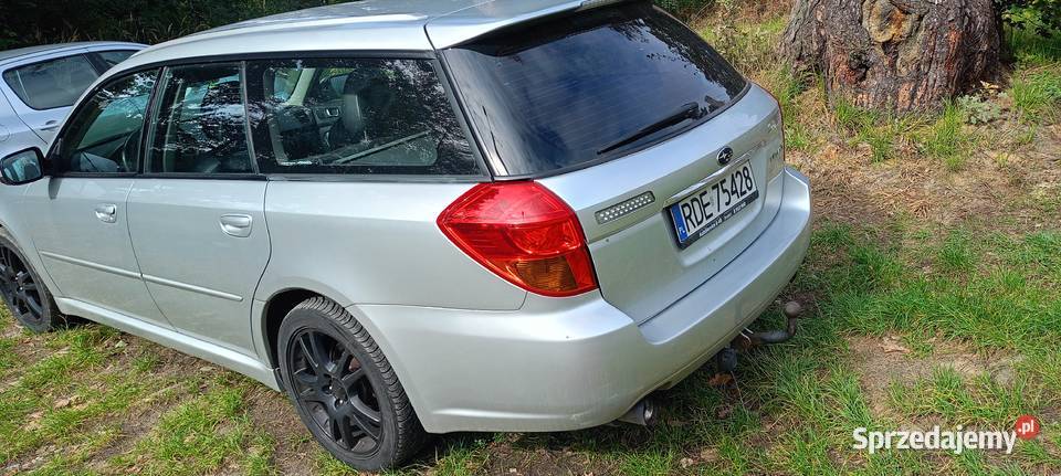 Sprawdzam Subaru legacy 4 25 benzyna 4x4 podkarpackie Czarna