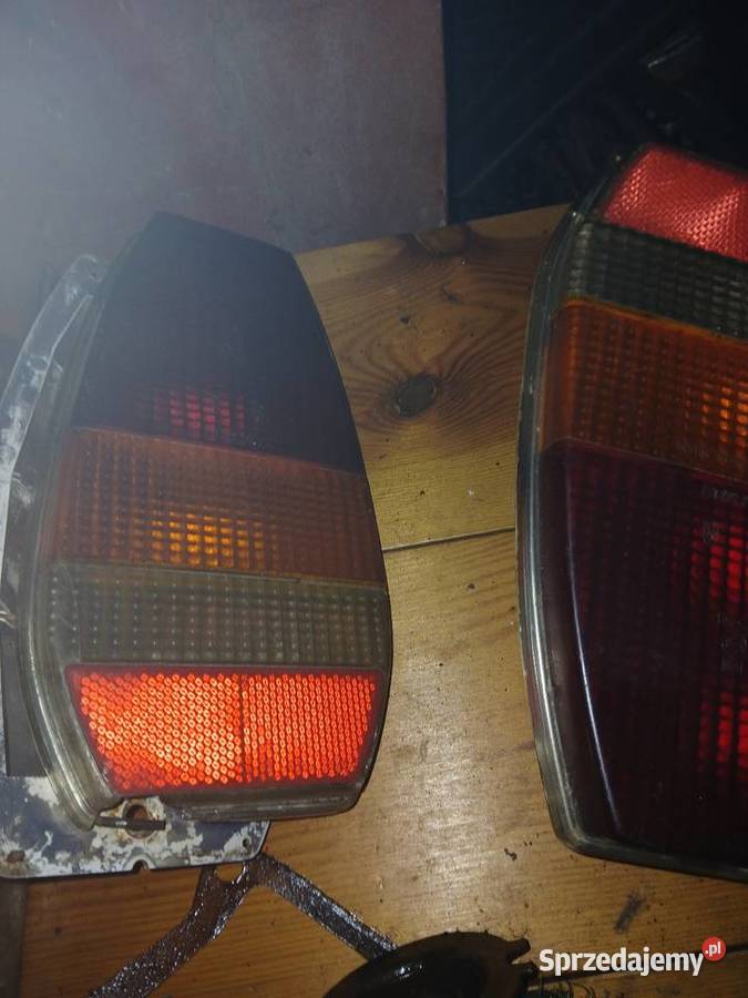 Tylne lampy skoda 105 Kruszewo-Brodowo