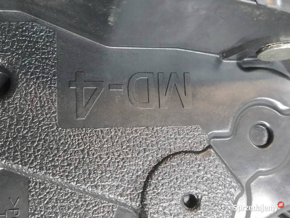 ZAMEK DRZWI LEWY PRZÓD Toyota Prius II 20032009