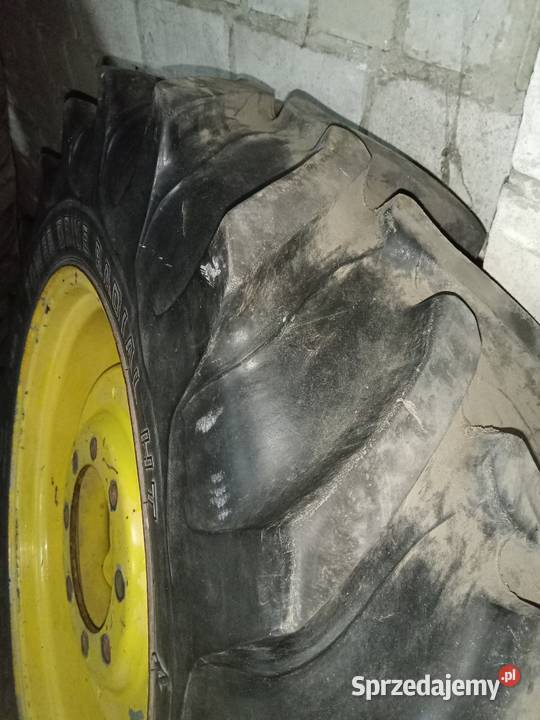 Sprzedam koła wąskie do John Deere nieuszkodzony Waganiec