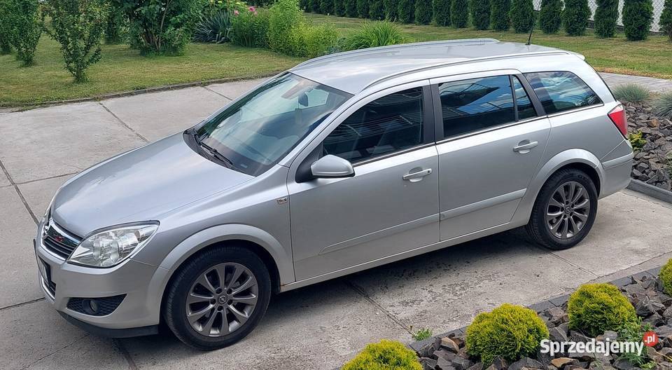 Opel Astra kombi 16 benzyna Cosmo hak SCT Skawina