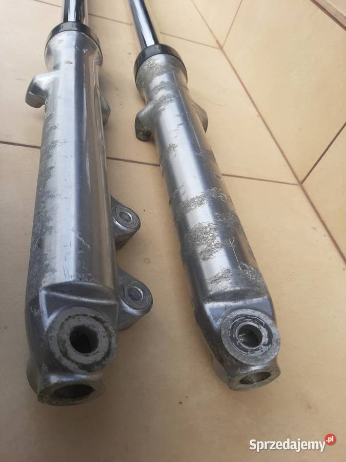 Suzuki GN 125 lagi zawieszenie przód