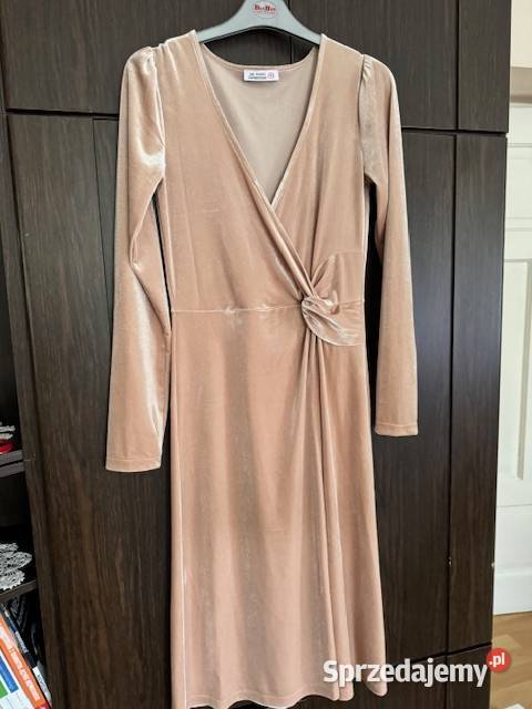 Sukienka beżowa M z weluru delikatna elegancka Częstochowa