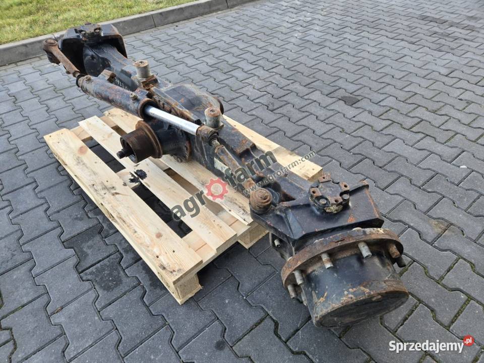 Przedni most Massey Ferguson 8250 Dana AG 200 Byków