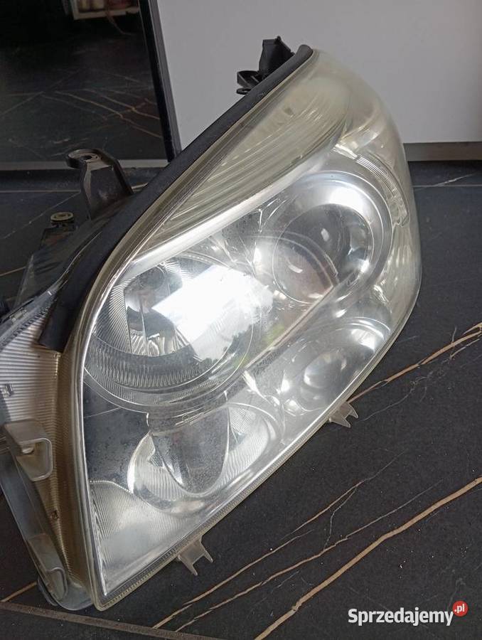 Lapa lewa Toyota RAV4 III używana w stanie